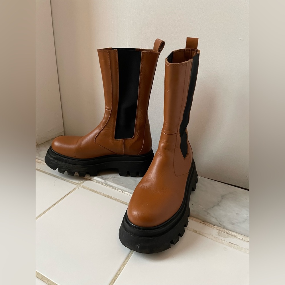 ALOHAS All Rounder Boot in Tan / size 39